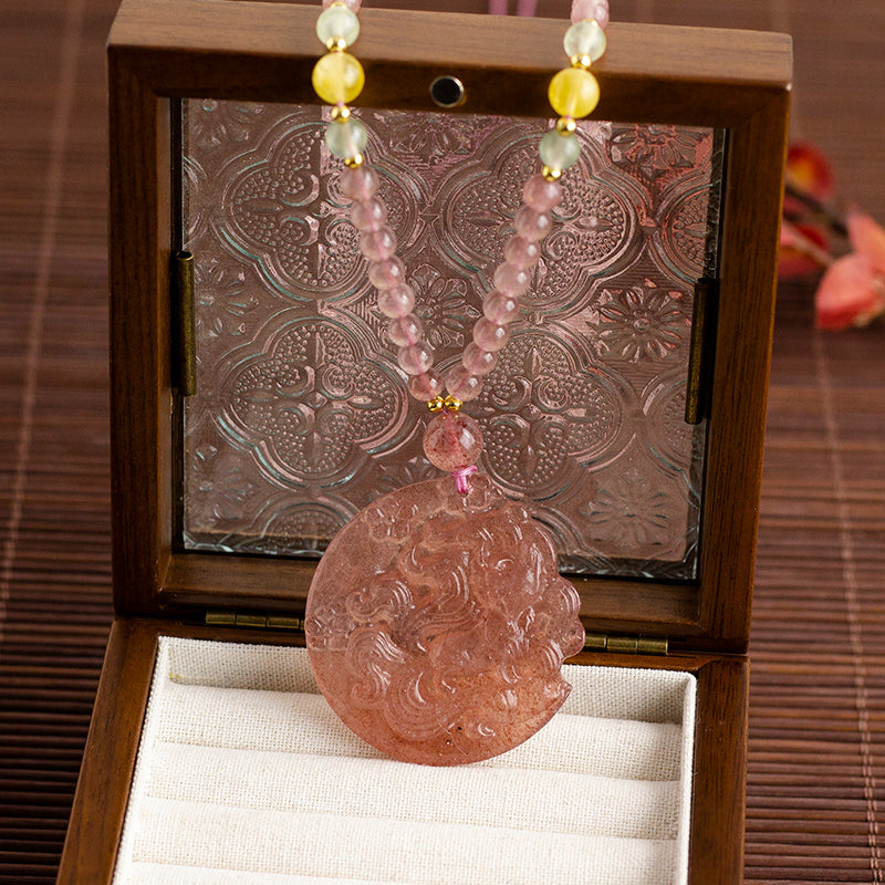 <You's jewelry>Exclusive customized strawberry crystal nine-tail pendant