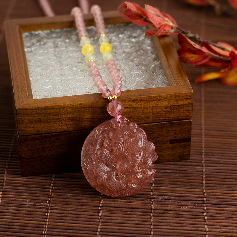 <You's jewelry>Exclusive customized strawberry crystal nine-tail pendant