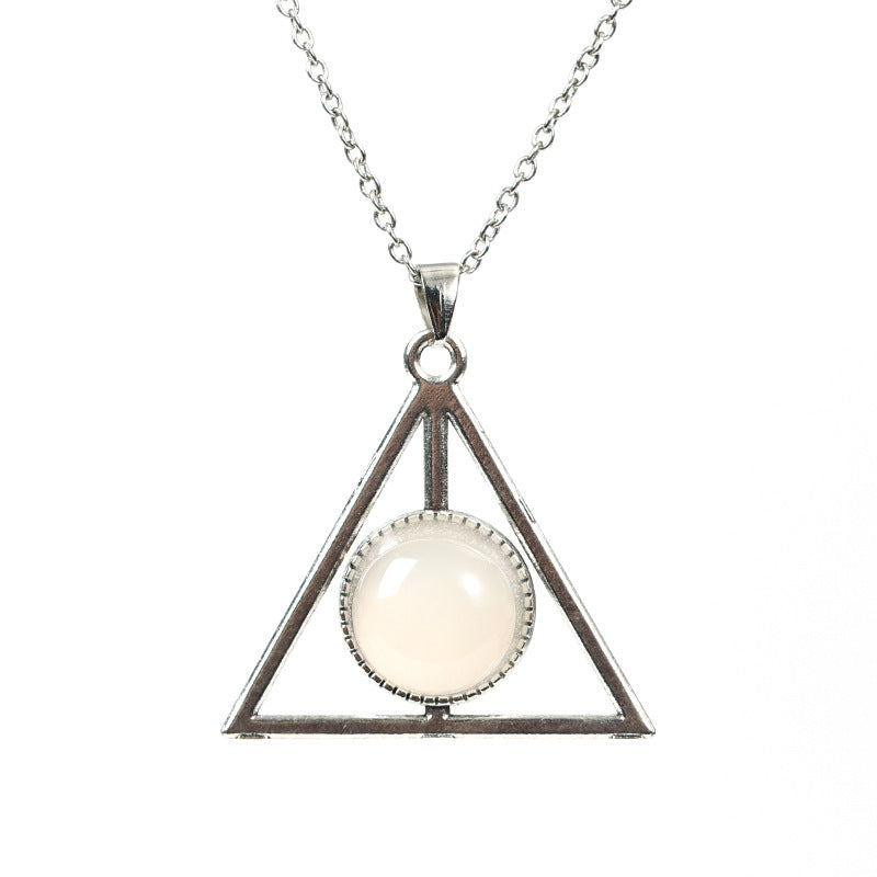 Triangular crystal necklace ins niche design high-end clavicle chain light luxury simple accessories pendant