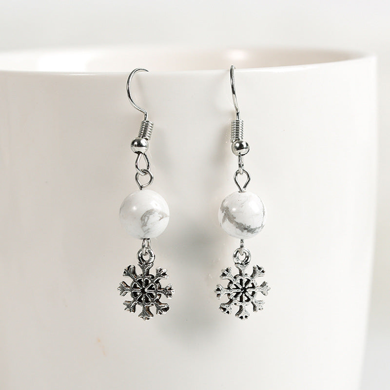 Natural crystal gravel spherical snowflake bead earrings, temperament, personality and sweet earrings